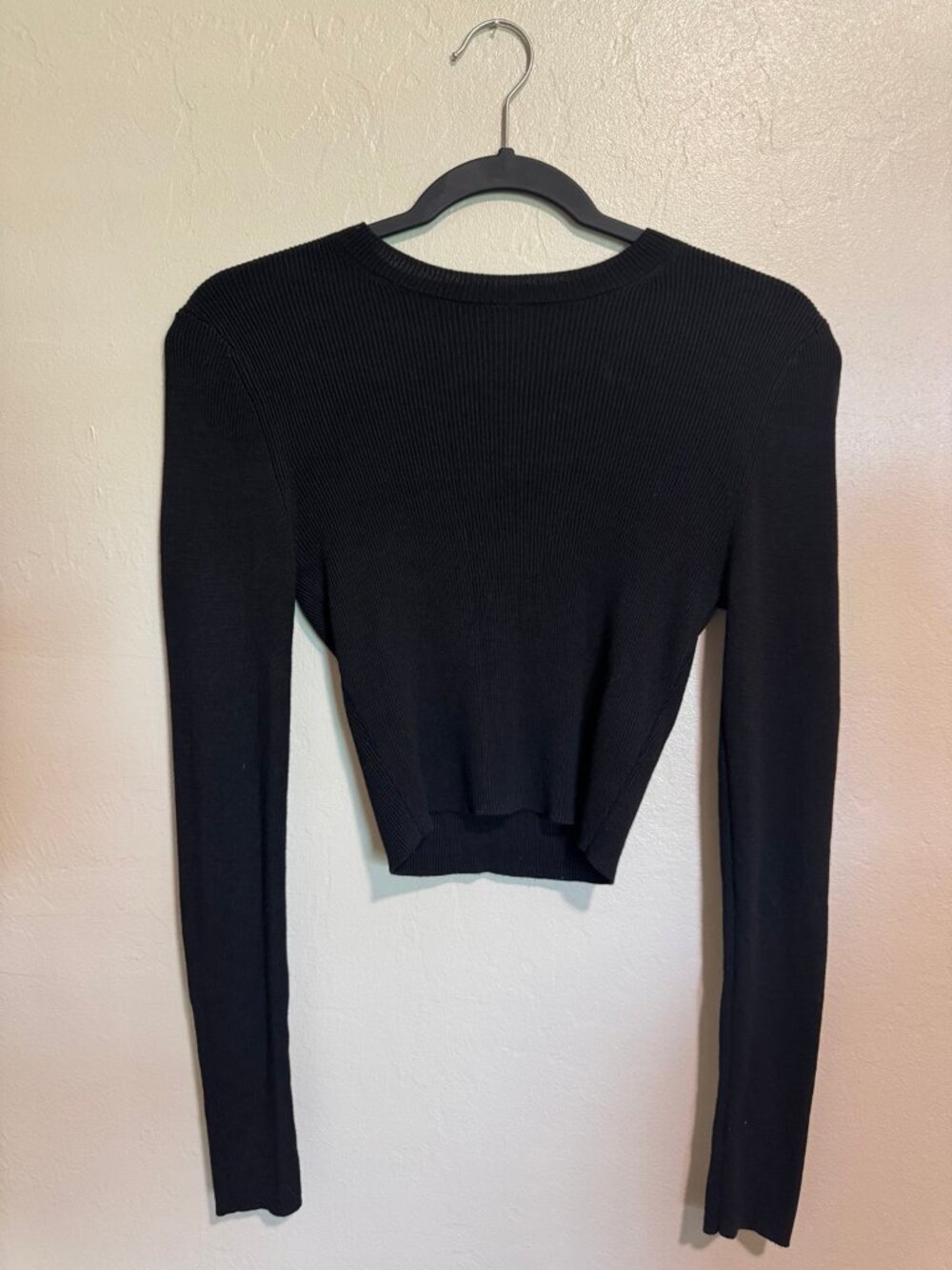 Forever 21 Black Ribbed Knit Cropped Long Sleeve Sweater Top Small